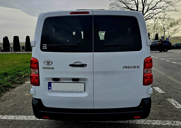 Toyota ProAce cena 162900 przebieg: 22900, rok produkcji 2022 z Rumia małe 137